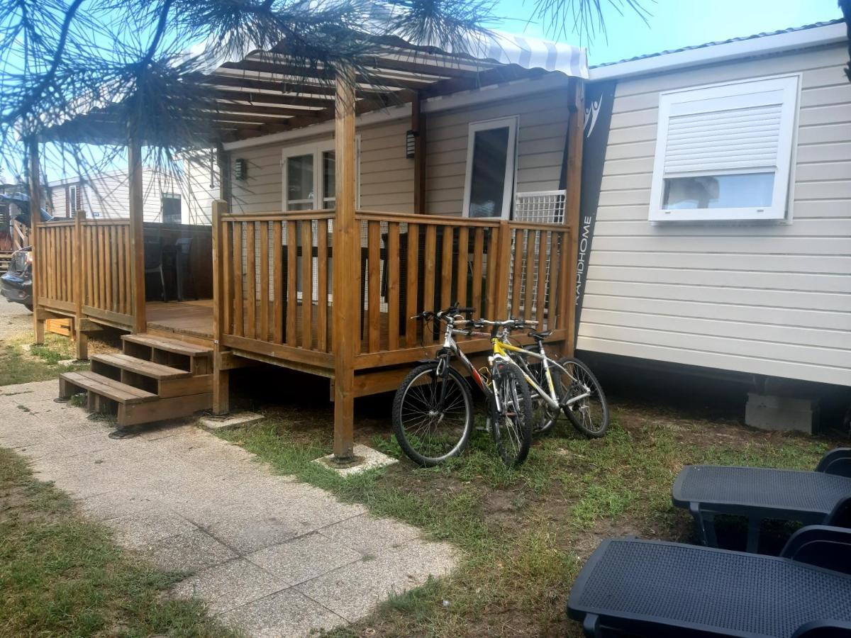 Camping Des Dunes De Contis Mobilhome 3Ch, Saint-Julien-en-Born Exteriör bild